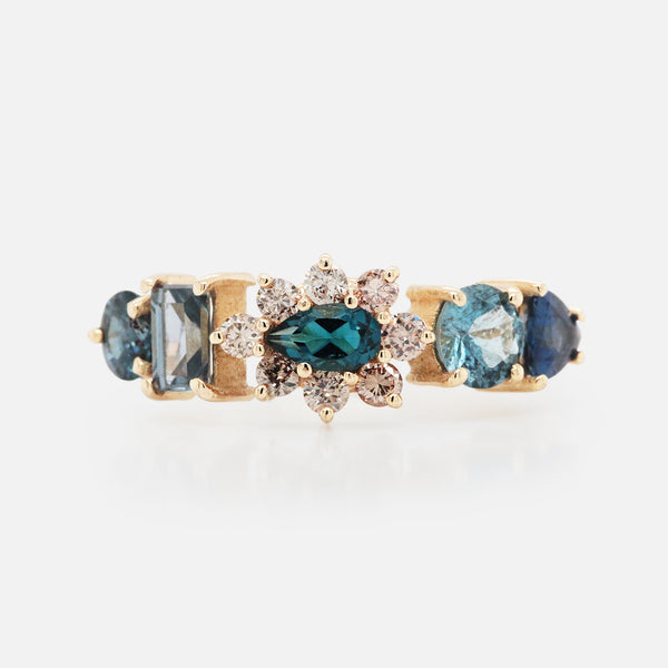 Anillo Botanical Poppy Azure Oro Amarillo 14K con Zafiro, Diamantes, Topacio London Blue y Aquamarinas.