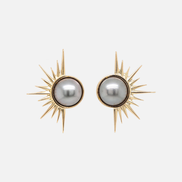 Aretes Black Solei Oro Amarillo 14K con Perlas Tahitianas.