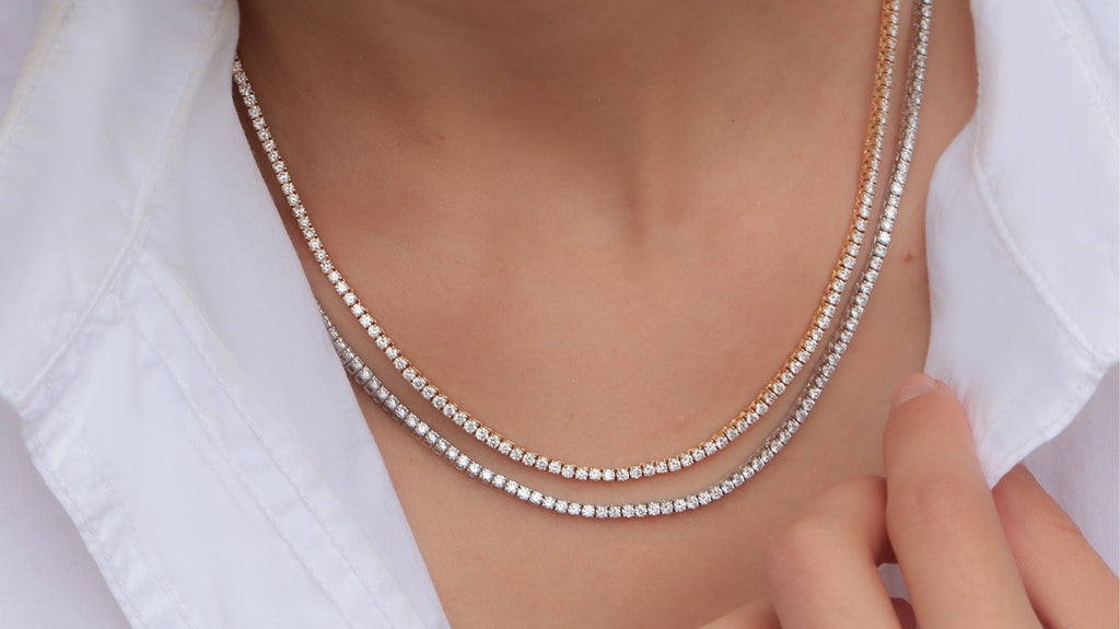 El origen de los brazaletes y collares tennis