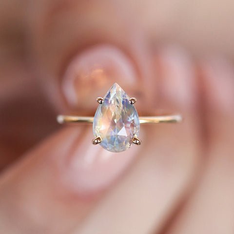 Piedra de Mes Junio: Moonstone y Amatista Clara