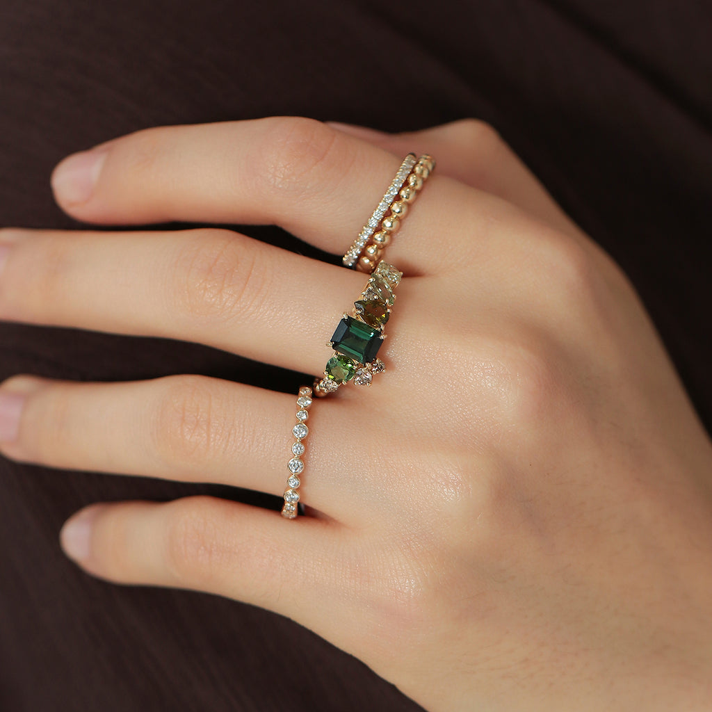 Anillo Evergreen Oro Amarillo 14K con Zafiro, Turmalina y Diamantes.