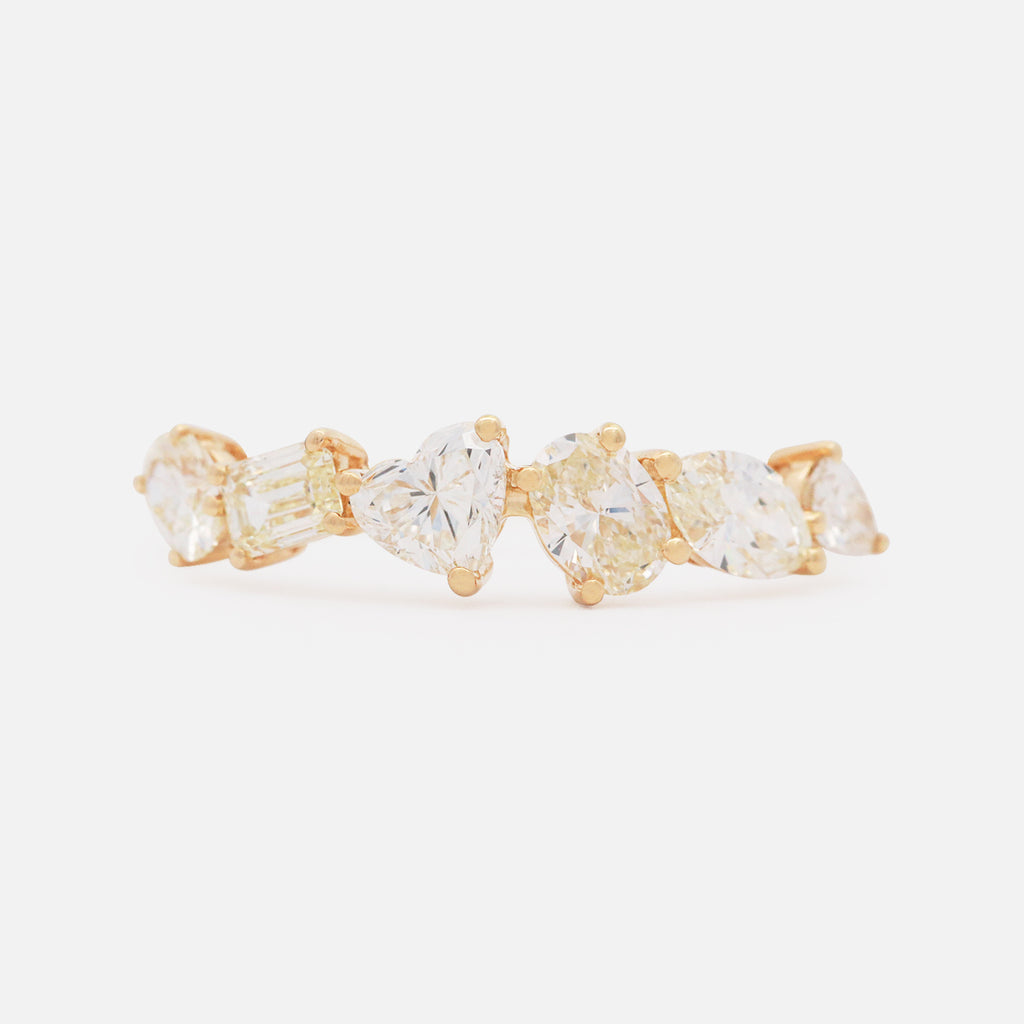 Anillo Ares 3 Oro Amarillo 18K con Diamantes.