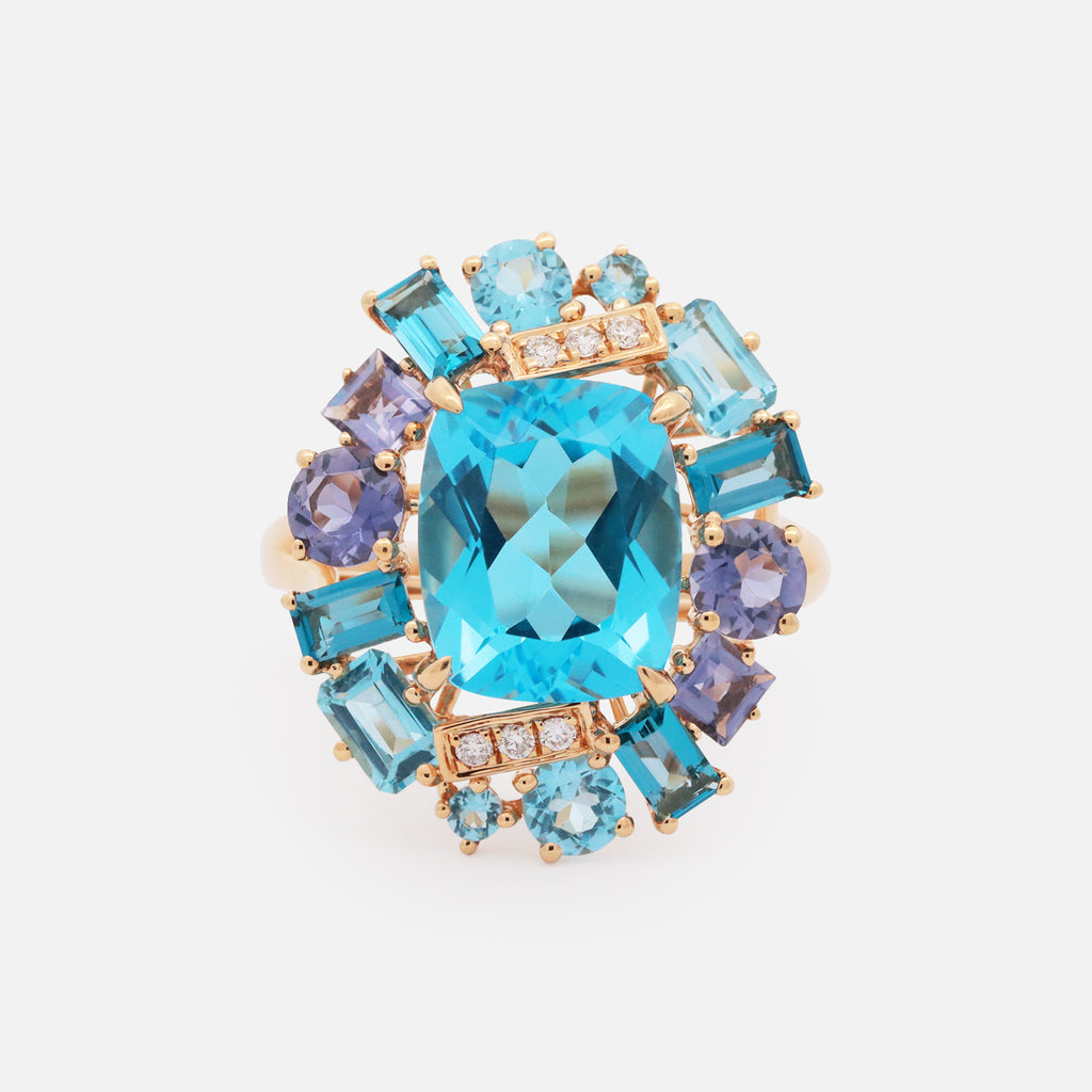 Anillo Botanical Armida Blue Oro Amarillo 18K Topacio, Iolitas y Diamantes.