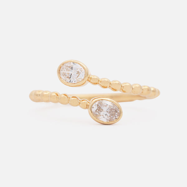 Anillo Astra Oro Amarillo 14K con Diamantes.