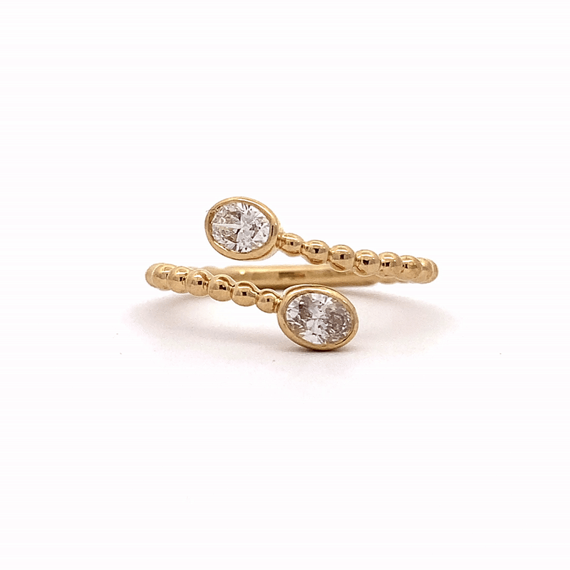 Anillo Astra Oro Amarillo 14K con Diamantes.