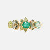 Anillo Botanical Poppy Mint Oro Amarillo 14K con Esmeraldas, Peridoto y Turmalinas.
