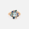 Anillo Botanical Narciso Oro Amarillo 14K con Diamantes, Zafiro, Turmalinas y Aquamarinas.