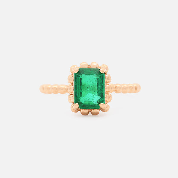 Anillo Elysa Esmerlada M Oro Amarillo 14K con Esmeraldas.