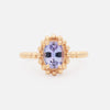 Anillo Elysa Oro Amarillo 14K con Tanzanita Oval.