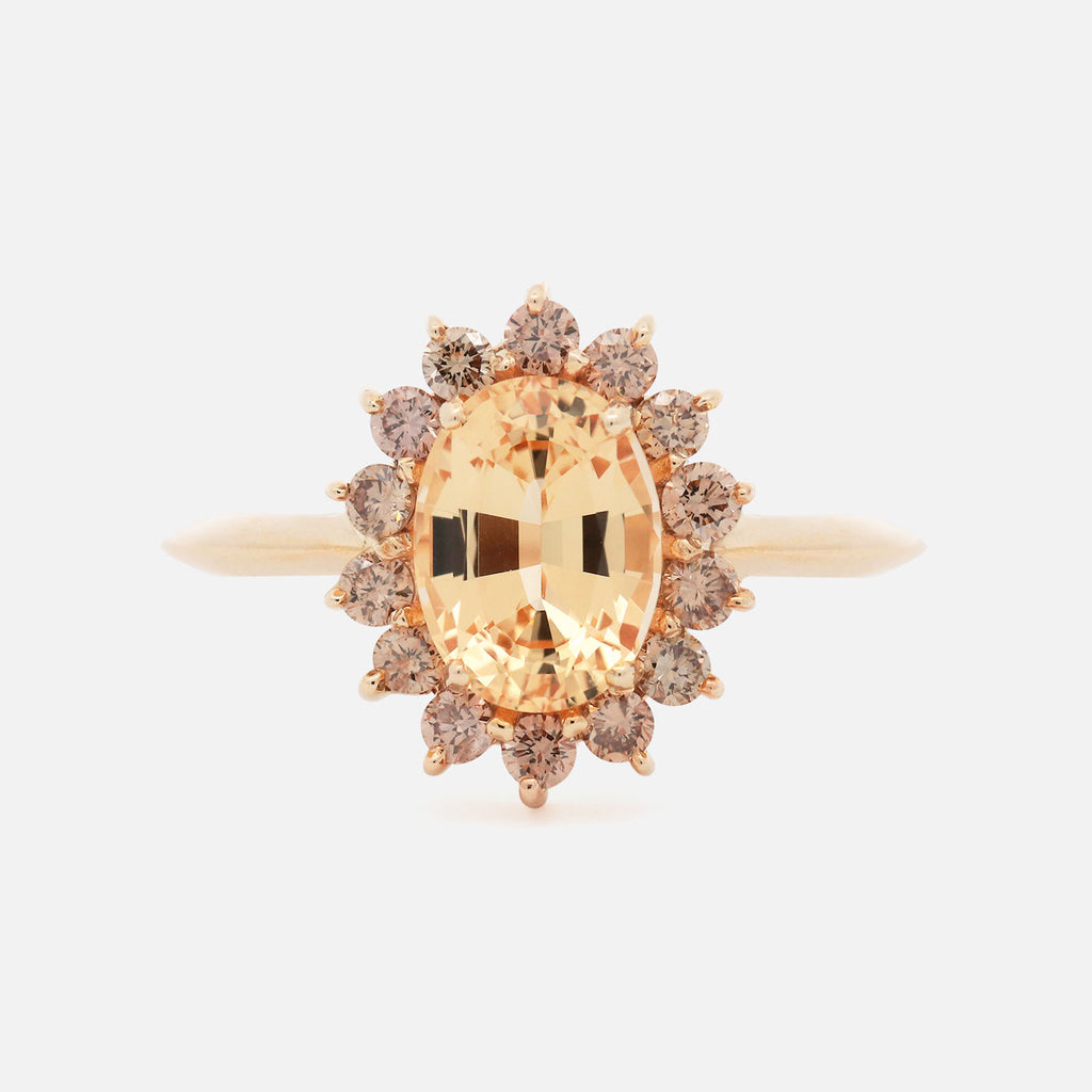 Anillo Imperial Oro Amarillo 14K con Topacio Imperial y Diamantes Champagne.