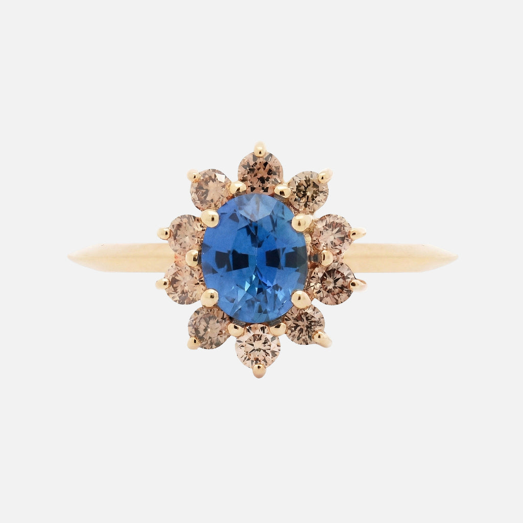 Anillo Imperial Oro Amarillo 14K con Zafiro y Diamantes Champagne.