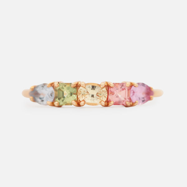 Anillo Myla Freesia Oro Amarillo 14K con Zafiros.