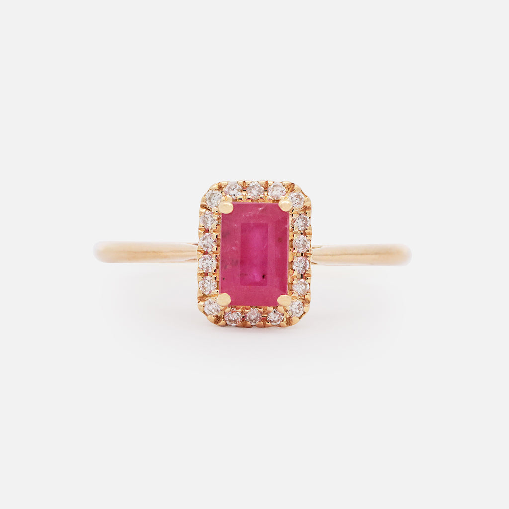 Anillo Royal Oro 18K con Rubí y Diamantes.