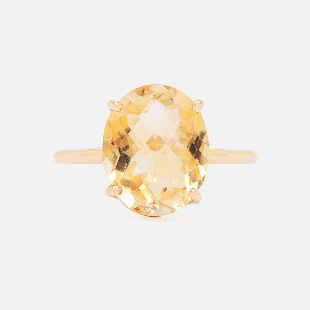 Anillo Valeria Oro Amarillo 14K con Citrino Oval XL.