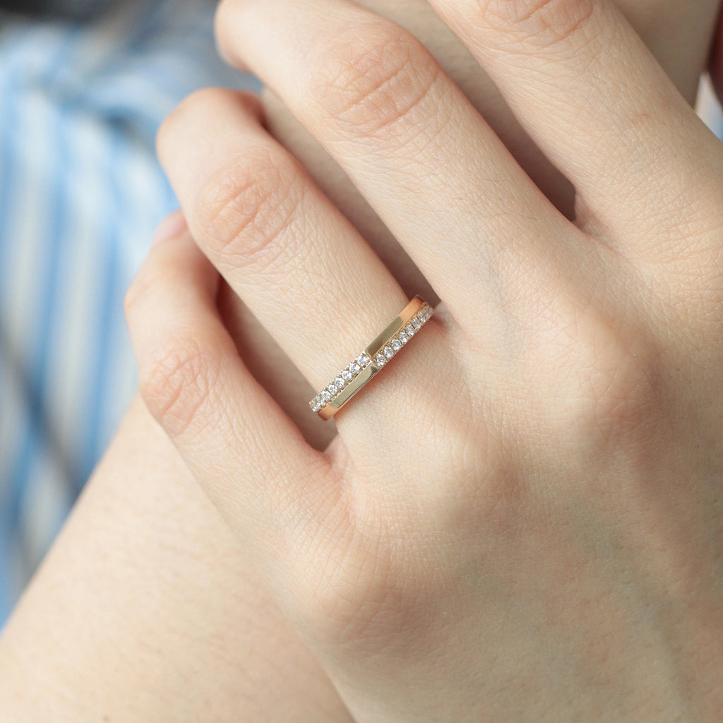 Anillo Amelia Oro 18K con Diamantes.