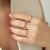Anillo Andromeda Rainbow Oro Amarillo 14K con Zafiros y Diamantes.