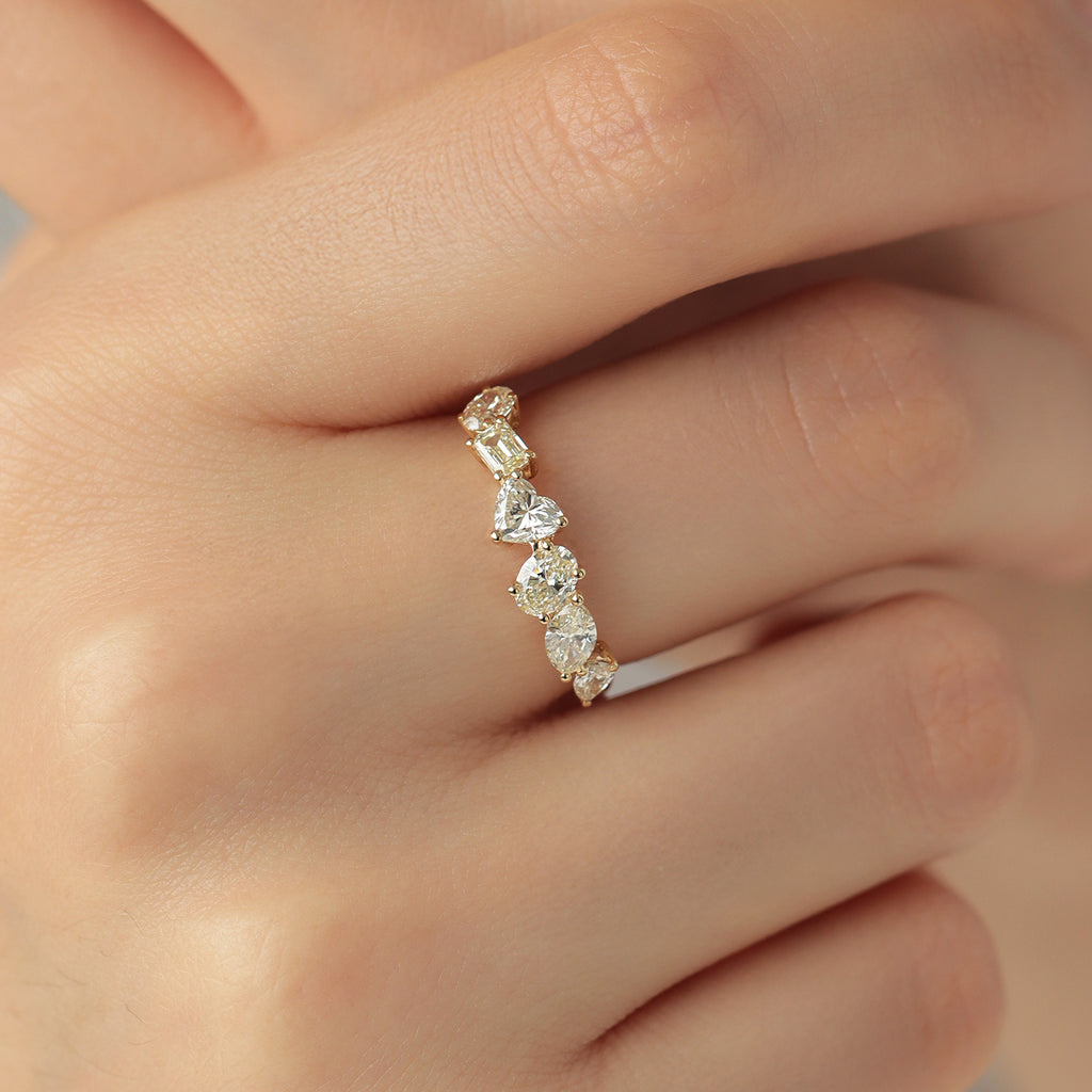 Anillo Ares 3 Oro Amarillo 18K con Diamantes.