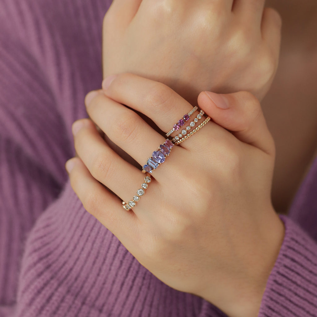 Anillo Atom Berry Oro Amarillo 14K con Zafiros y Tanzanita.