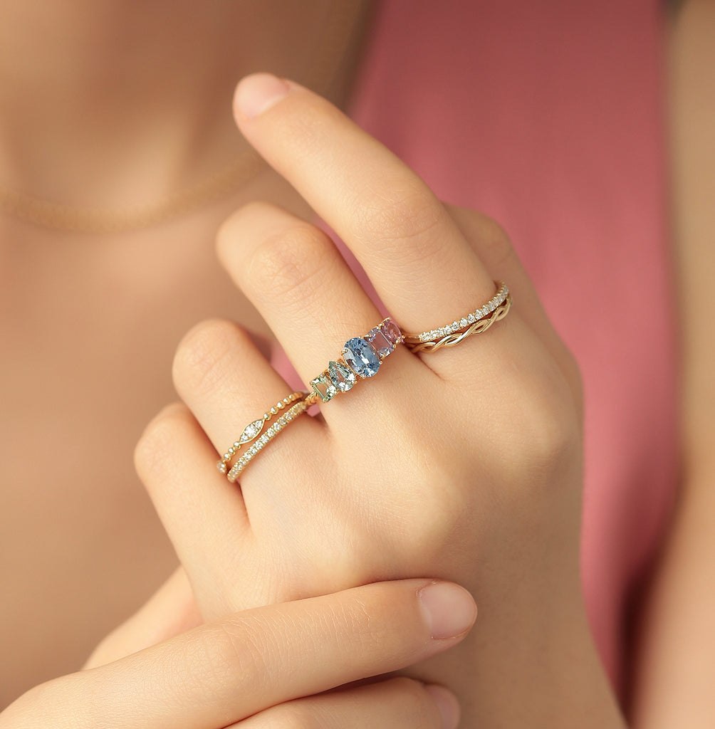 Anillo Atom Aurora XL Oro Amarillo 14K con Zafiros.