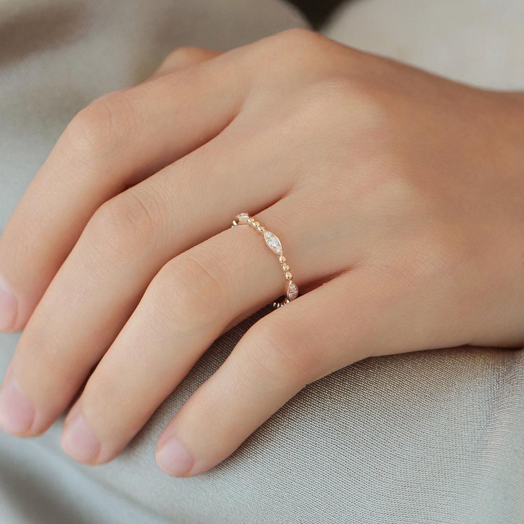 Anillo Bloom Oro 14K con Diamantes.