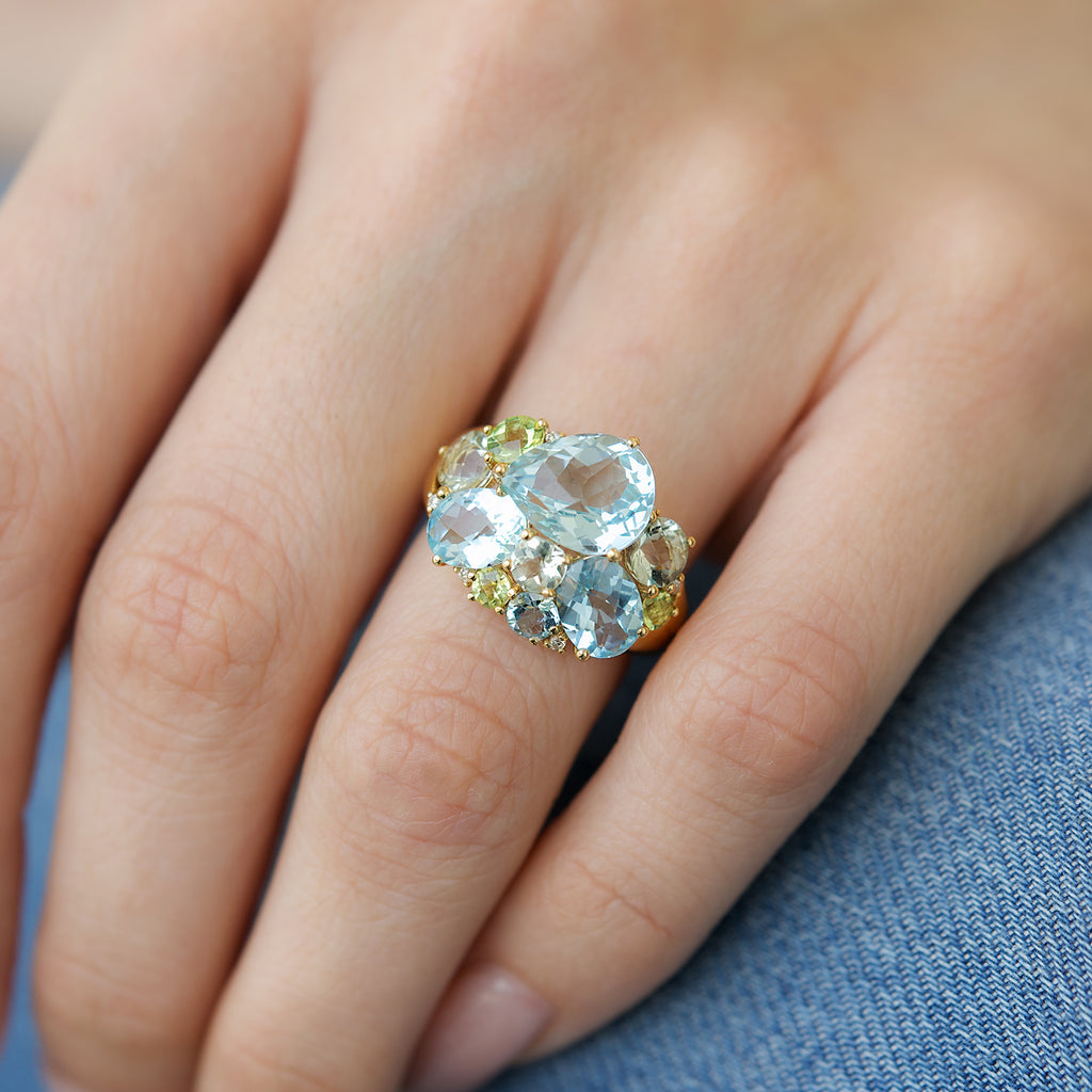 Anillo Botanical Bubbles Oro Amarillo 18K con Topacios, Prasiolitas, Peridotos y Diamantes.