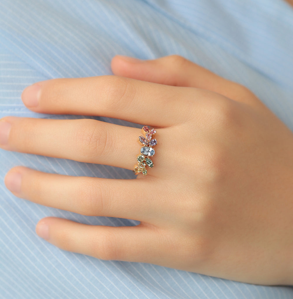 Anillo Eclipse Aurora Oro Amarillo 14K con Zafiro.