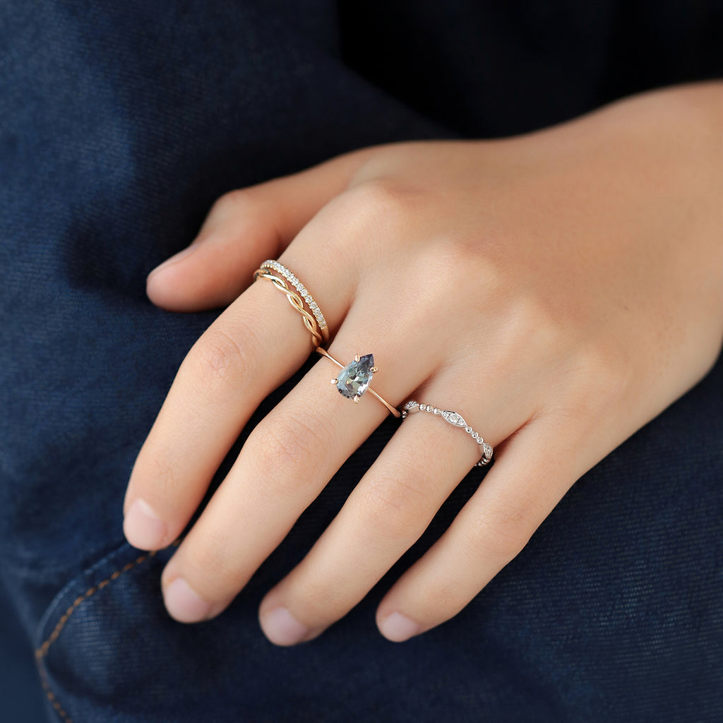 Anillo Elios Oro Amarillo 14K con Tanzanita Gota.
