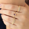 Anillo Elysa Oro Amarillo 14K con Granate Malaya Oval.