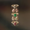 Anillo Elysa Esmerlada M Oro Amarillo 14K con Esmeraldas.