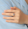 Anillo Galaxy Aurora Oro Amarillo 14K con Zafiro y Diamantes.