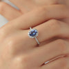Anillo Gardenia Oro Blanco 18K con Tanzanita y Diamantes.