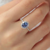 Anillo Gardenia Oro Blanco 18K con Tanzanita y Diamantes.