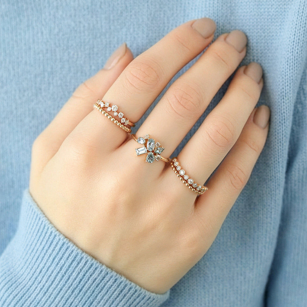 Anillo Meteoro Sky Oro Amarillo 14K con Zafiro y Diamantes.