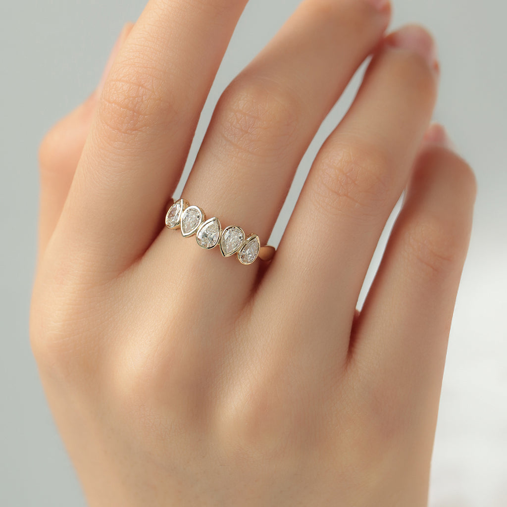 Anillo Orion Drops Oro Amarillo 14K con Diamantes.