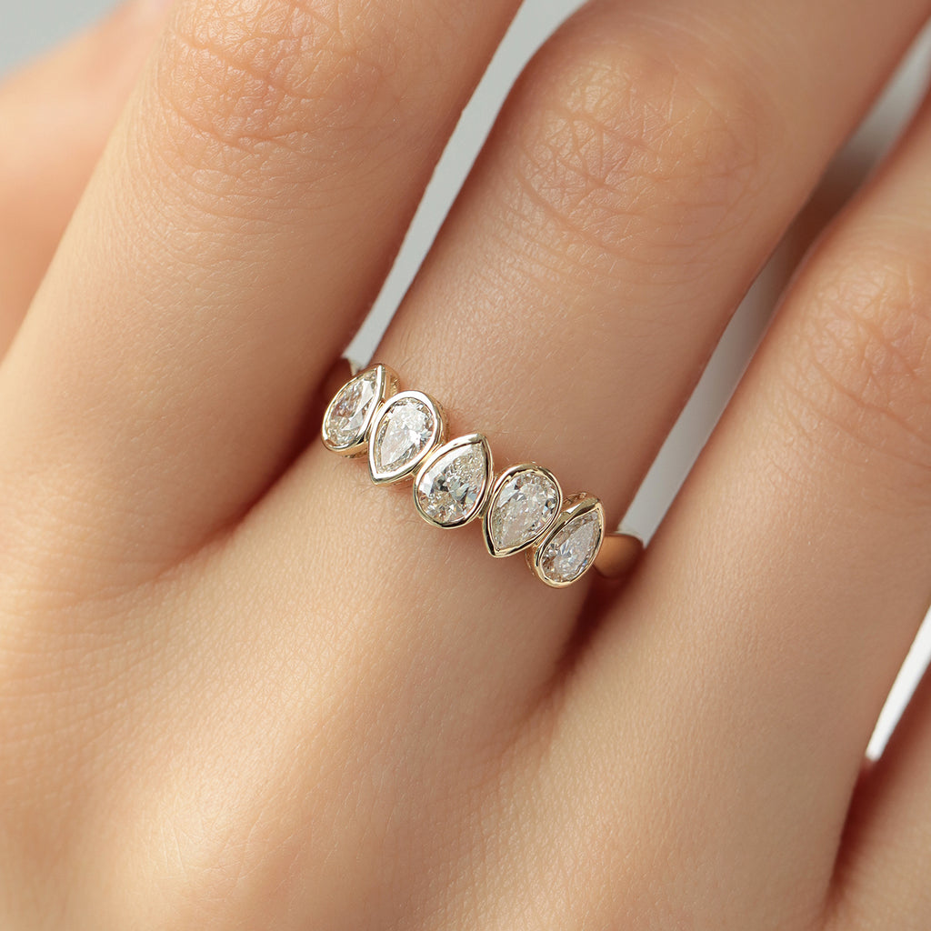 Anillo Orion Drops Oro Amarillo 14K con Diamantes.
