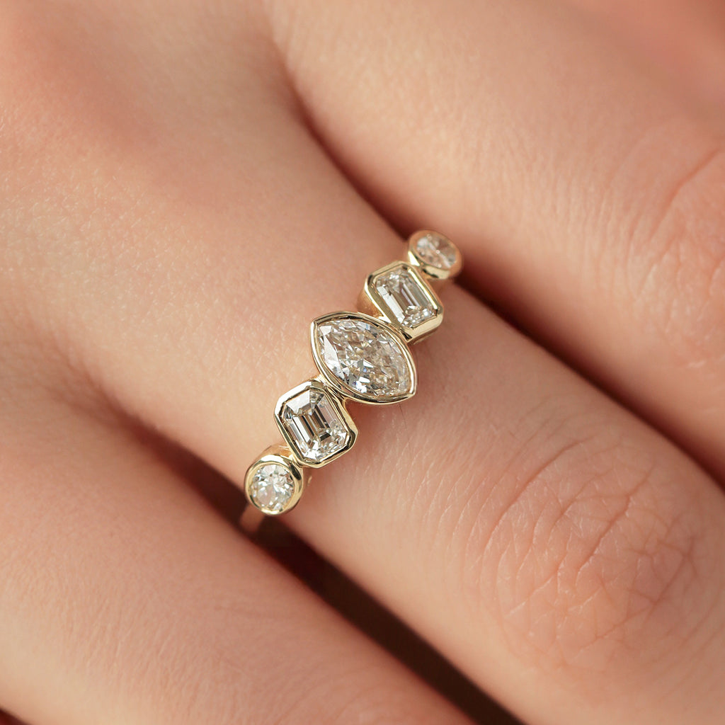 Anillo Orion Multi Oro Amarillo 14K con Diamantes.