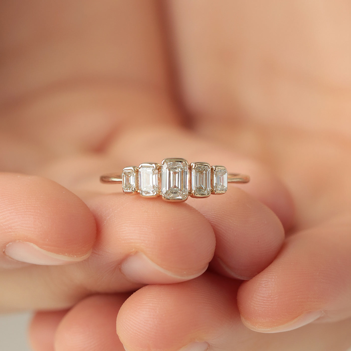 Anillo Orion Octagon Oro Amarillo 14K con Diamantes.
