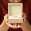 Anillo Pair Oro Amarillo 18K con Diamantes.