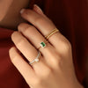 Anillo Royal Oro 18K con Esmeralda y Diamantes.