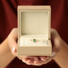 Anillo Royal Oro 18K con Esmeralda y Diamantes.