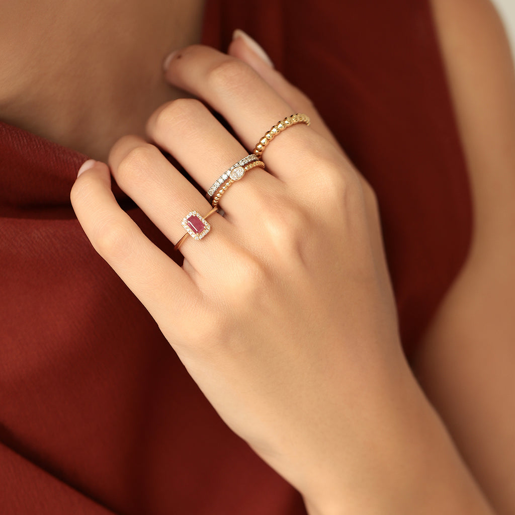 Anillo Royal Oro 18K con Rubí y Diamantes.