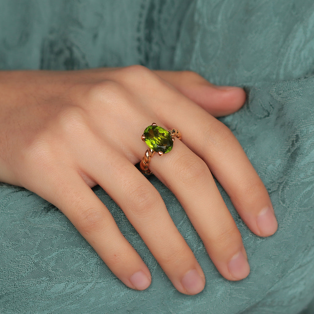 Anillo Sienna Plata .925 con Chapa de Oro 14K e Hidrocuarzo Verde Oval.