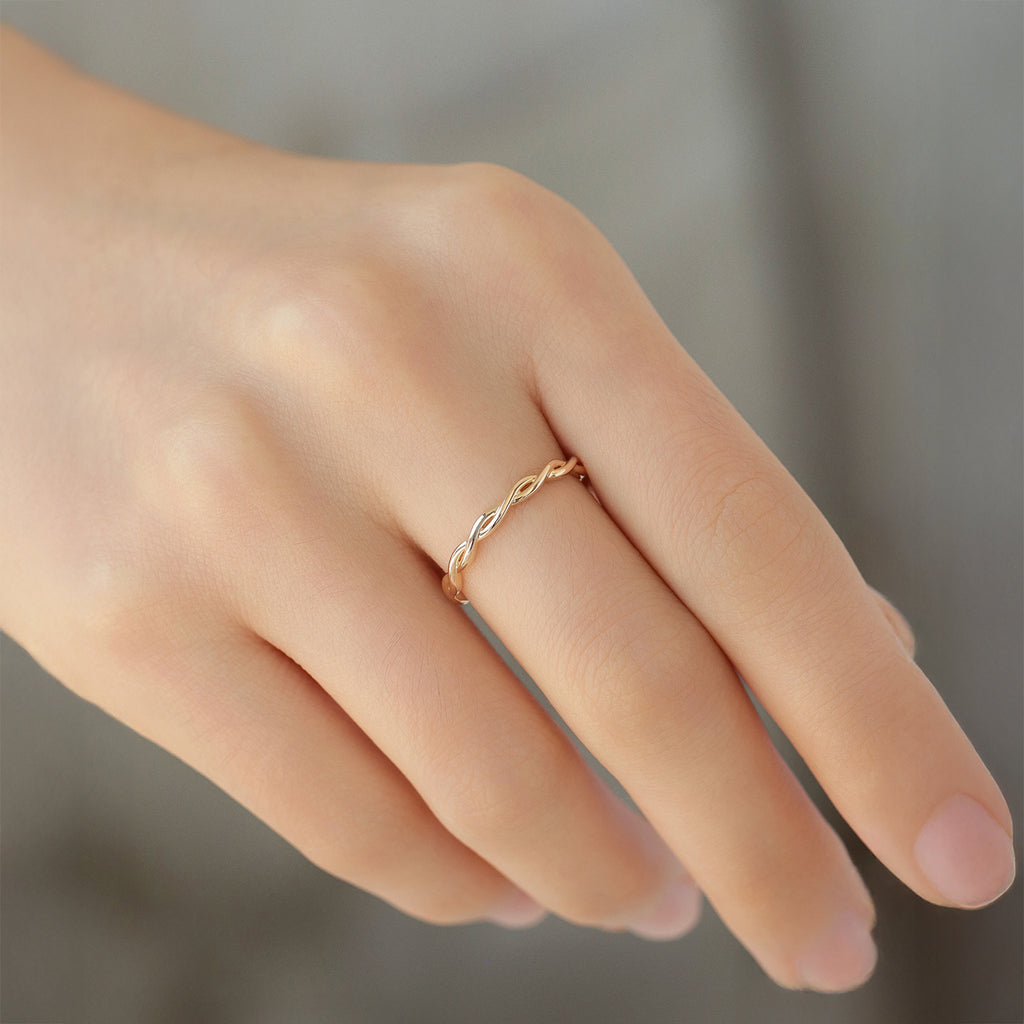 Anillo Spira Oro 14K.