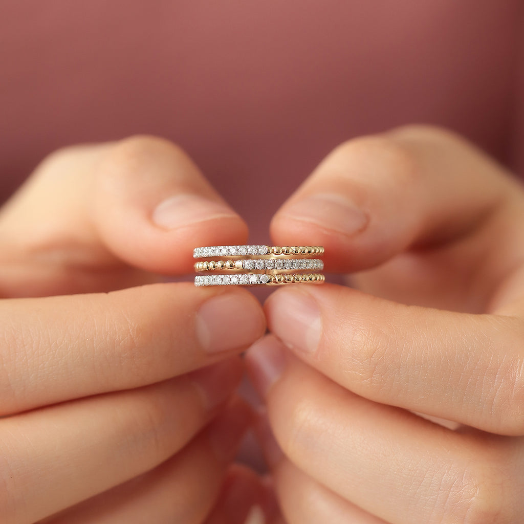 Anillo Tridots Oro Amarillo 14K con Diamantes.