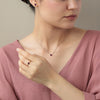 Aretes Noa Oro Amarillo 14K y Piedras Naturales.