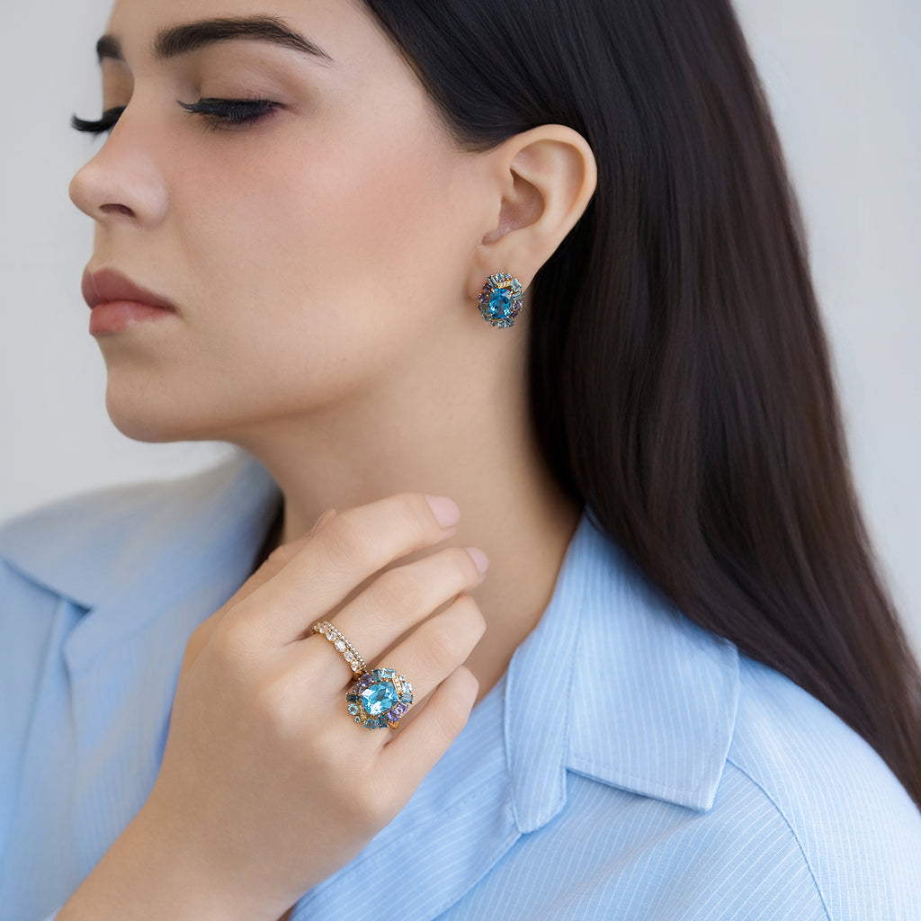 Anillo Botanical Armida Blue Oro Amarillo 18K Topacio, Iolitas y Diamantes.