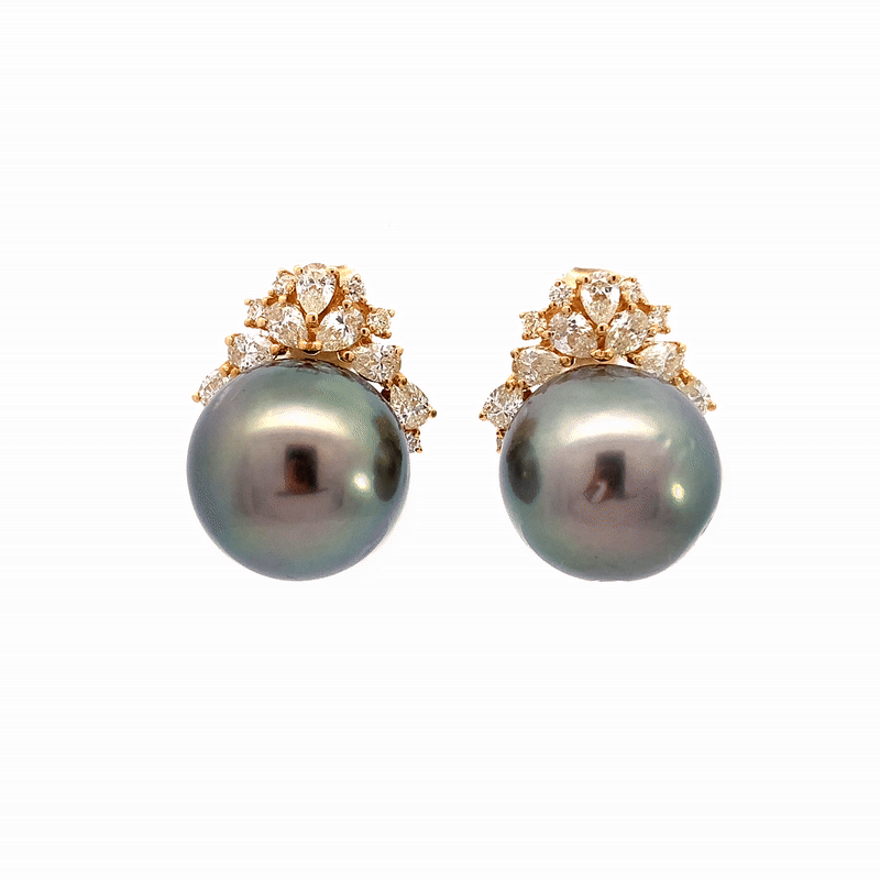 Aretes Camelia Oro Amarillo 18K Perlas y Diamantes.