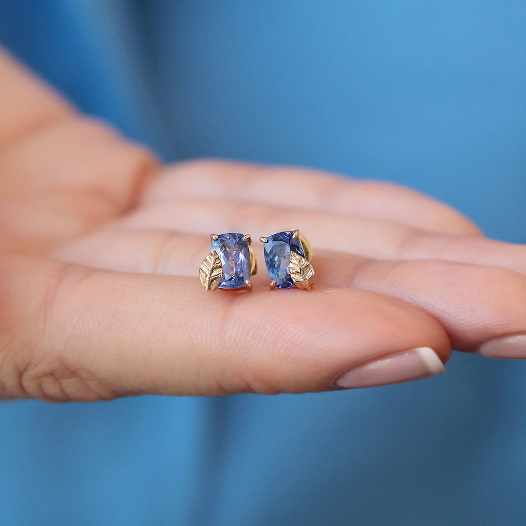 Aretes Botanical Oro Amarillo 14K con Piedras Naturales.