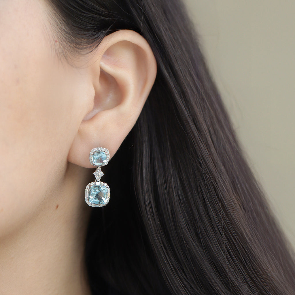 Aretes Celeste Oro Blanco 18K con Aquamarinas y Diamantes.