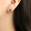 Aretes Elysa Oro Amarillo 14K con Granates Malaya Oval.